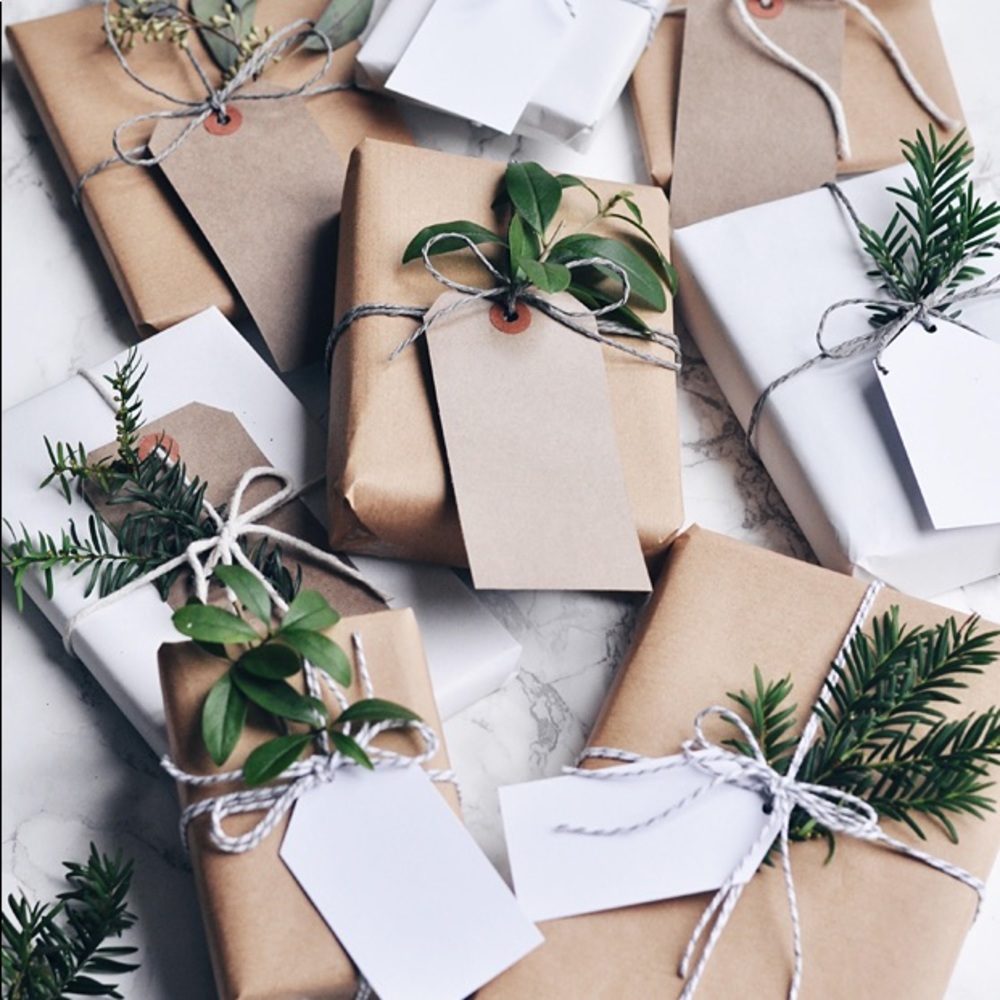 🌲FREE🌲Christmas Gift Wrapping